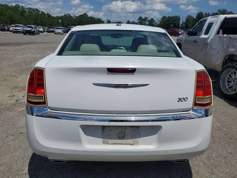2011 CHRYSLER 300   