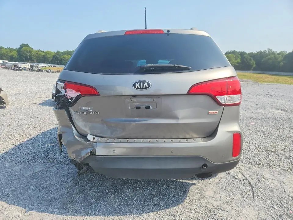 2015 KIA SORENTO LX  