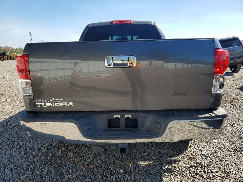 2013 TOYOTA TUNDRA DOUBLE CAB SR5  