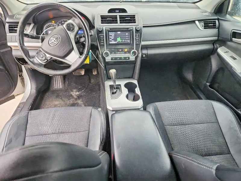 2014 TOYOTA CAMRY SE  