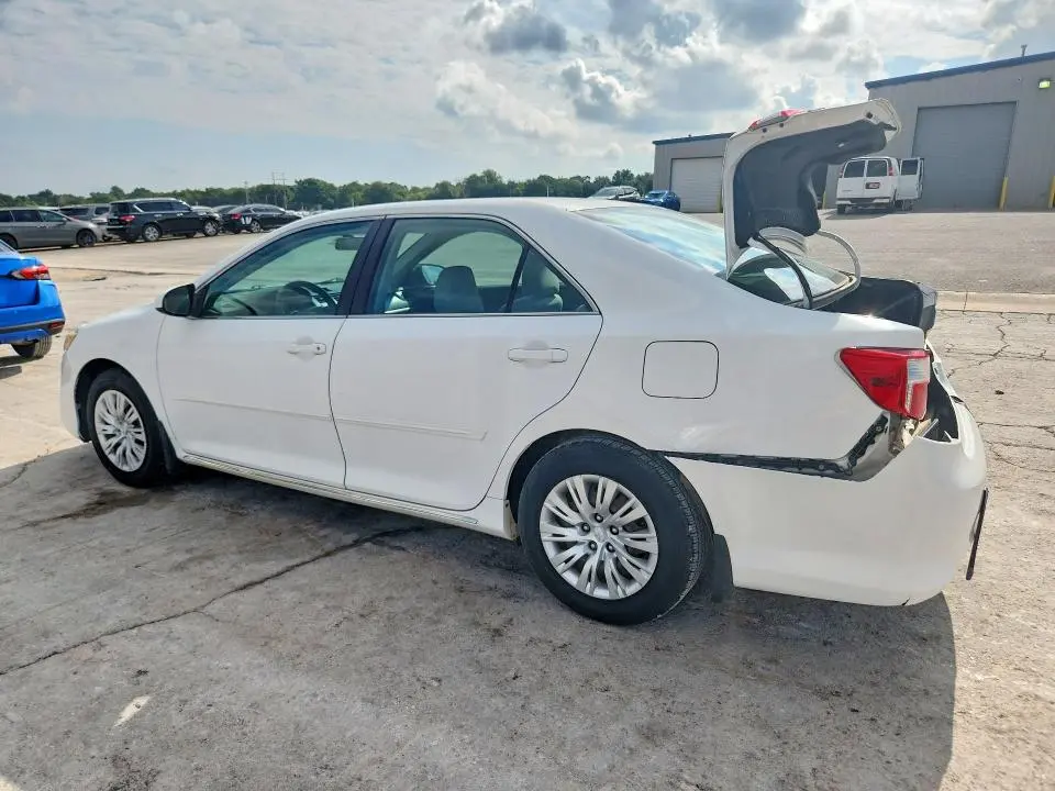 2014 TOYOTA CAMRY LE  