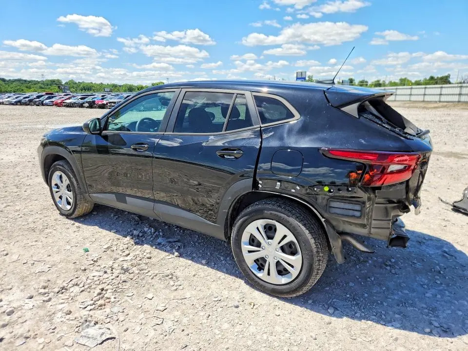 2024 CHEVROLET TRAX LS  