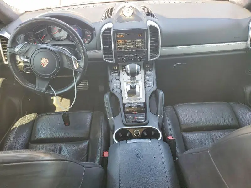 2014 PORSCHE CAYENNE GTS  