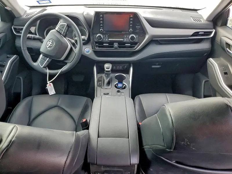 2022 TOYOTA HIGHLANDER HYBRID XLE  