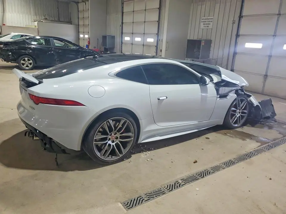 2016 JAGUAR F-TYPE R  