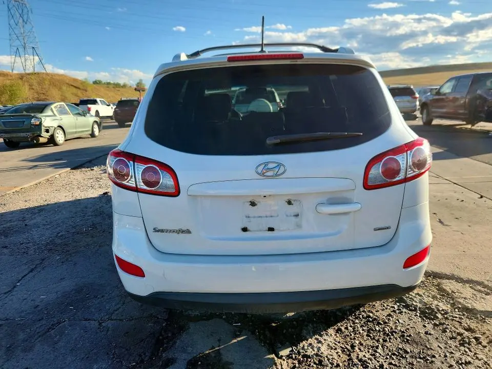 2012 HYUNDAI SANTA FE SE  