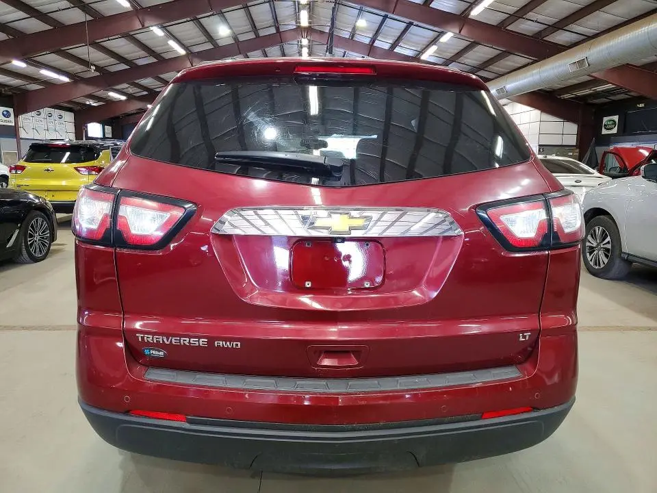 2017 CHEVROLET TRAVERSE LT  