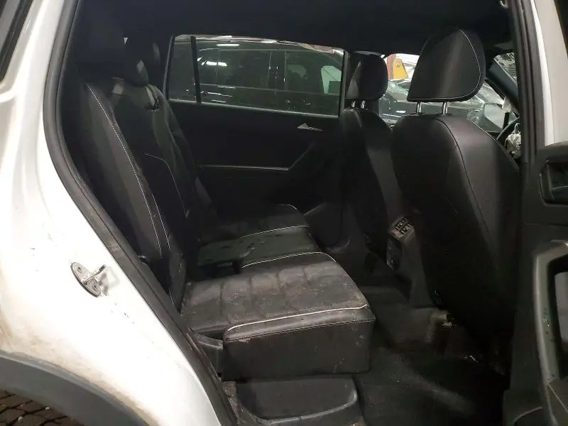2024 VOLKSWAGEN TIGUAN SEL R-LINE BLACK  