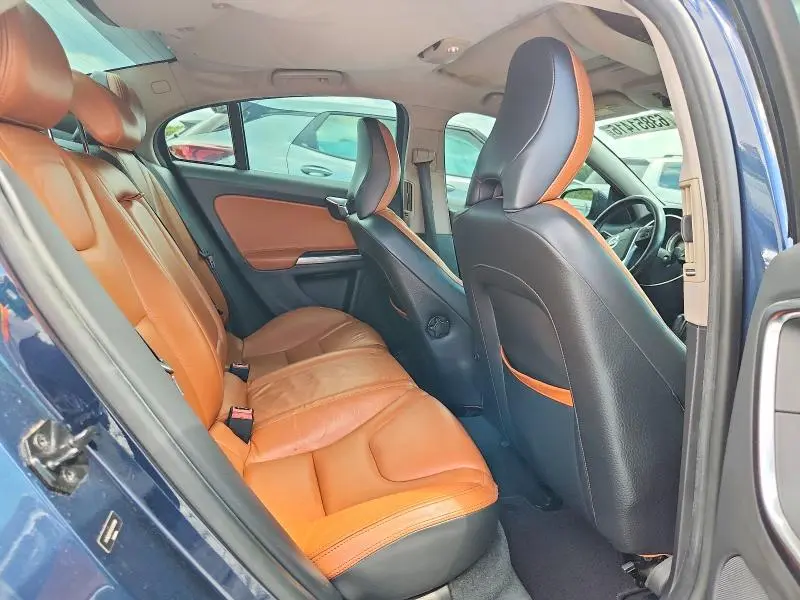 2012 VOLVO S60 T5  