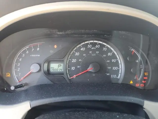 2011 TOYOTA SIENNA LE  