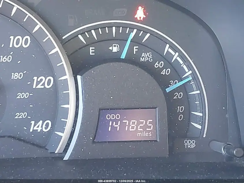 2014 TOYOTA CAMRY LE