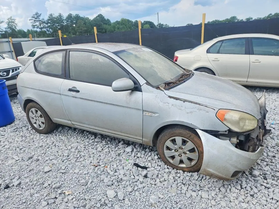 2010 HYUNDAI ACCENT GS  