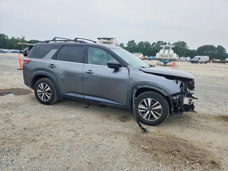 2023 NISSAN PATHFINDER SL  