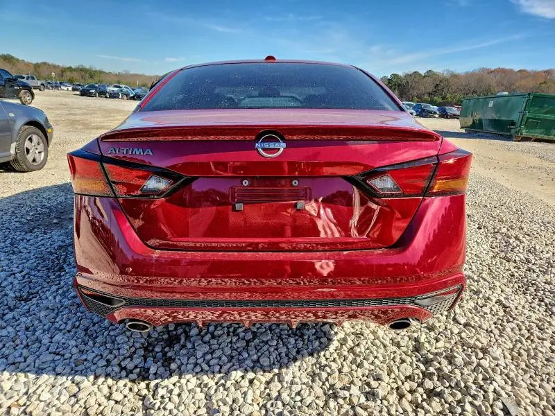 2025 NISSAN ALTIMA SV  