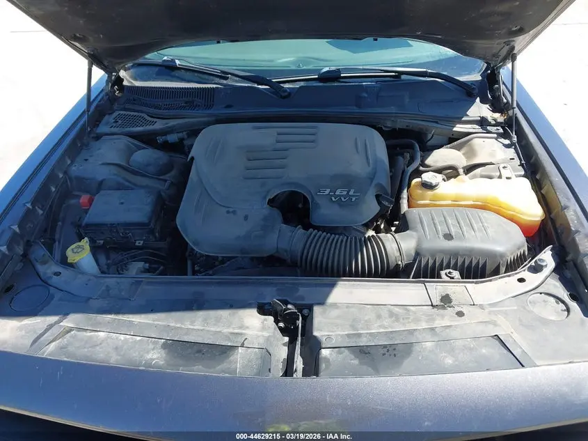 2016 DODGE CHALLENGER SXT