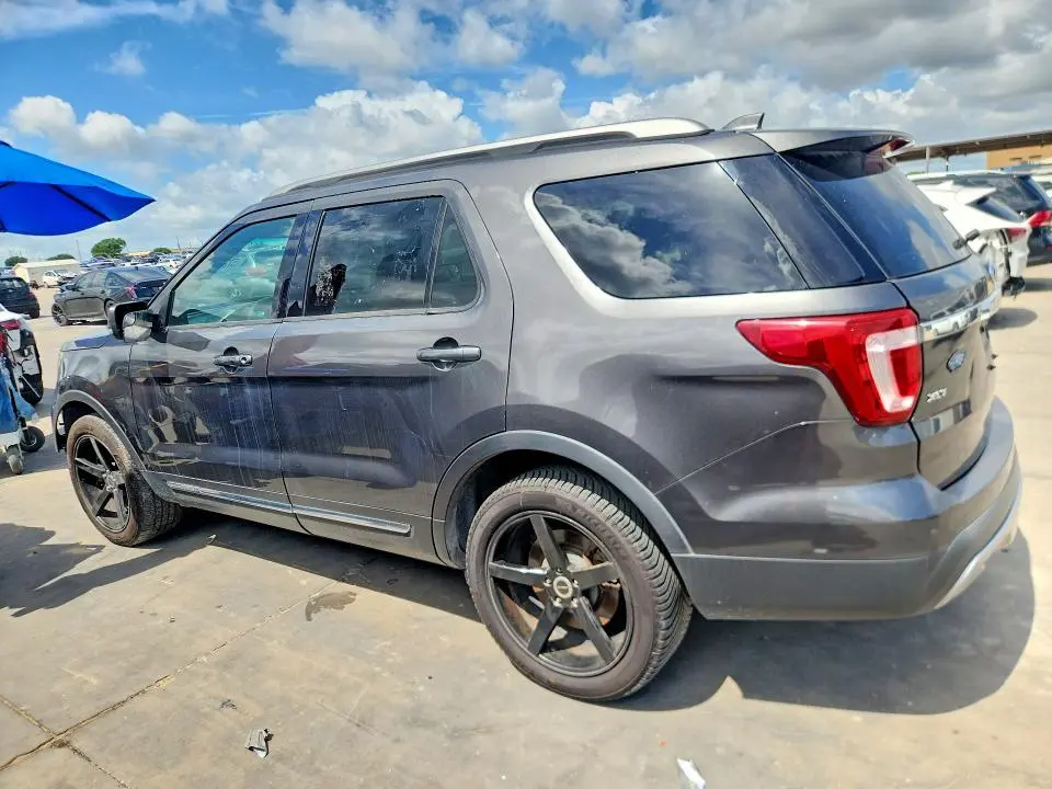 2016 FORD EXPLORER XLT  