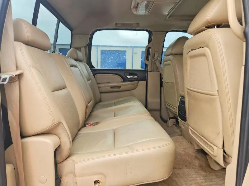 2011 GMC SIERRA K2500 DENALI  