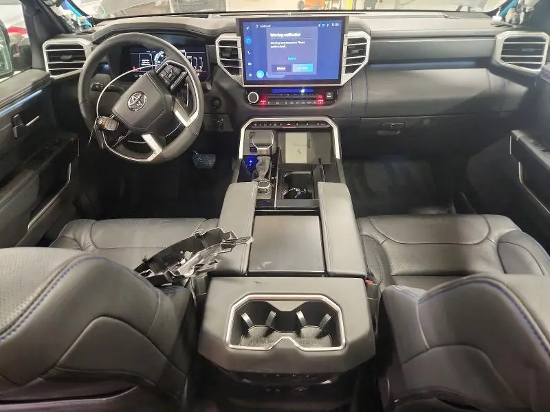 2025 TOYOTA TUNDRA CREWMAX PLATINUM  