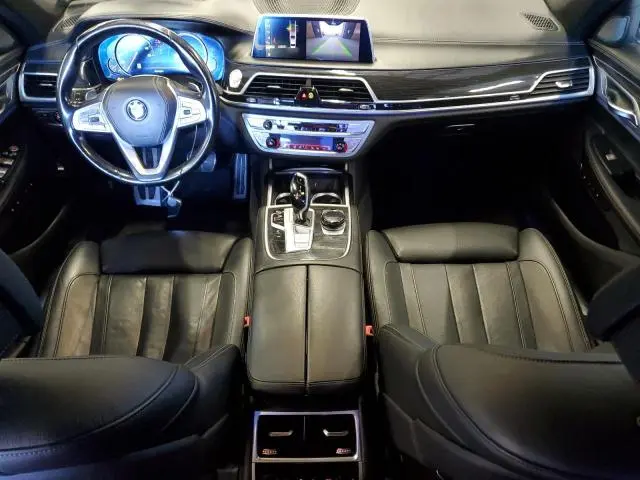 2019 BMW 740 XI  