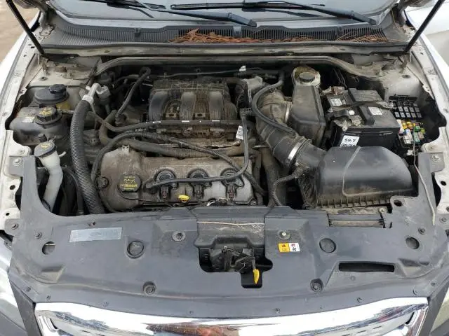 2011 FORD TAURUS SE  