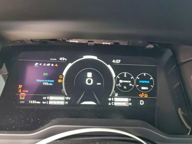 2025 TOYOTA SEQUOIA SR5  