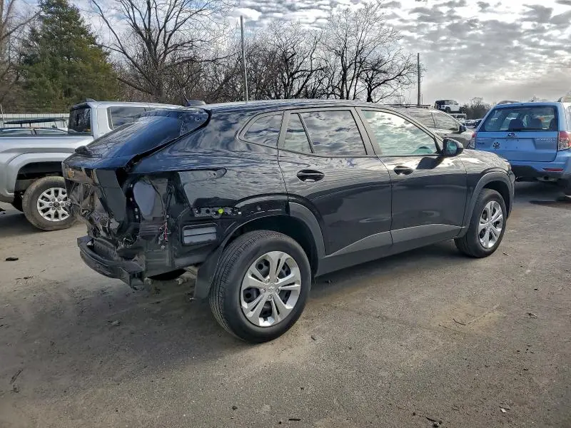 2025 CHEVROLET TRAX LS  