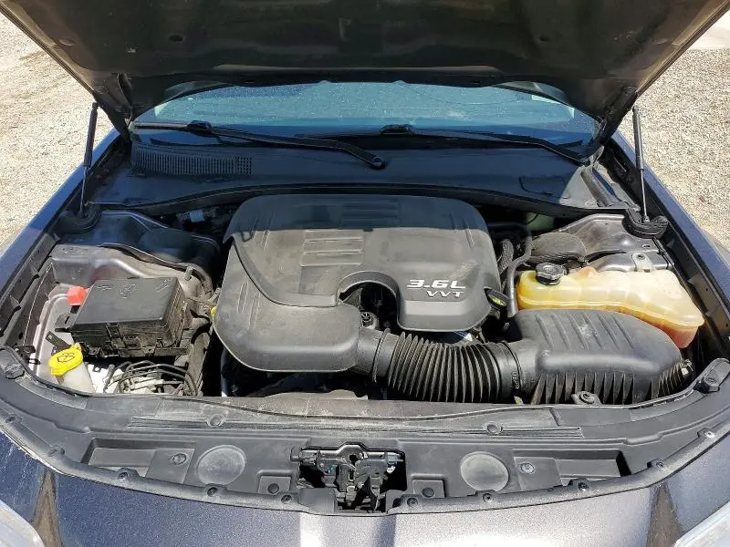 2019 CHRYSLER 300 LIMITED  