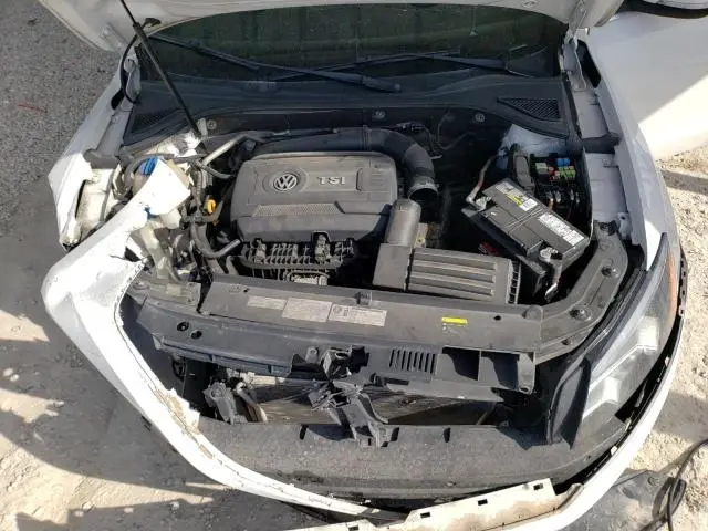 2015 VOLKSWAGEN PASSAT S  