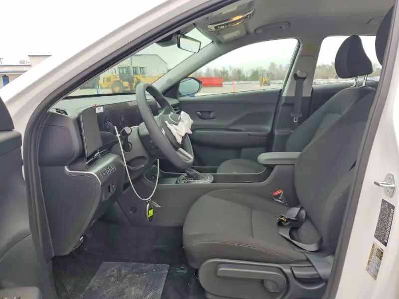 2026 HYUNDAI KONA SE  