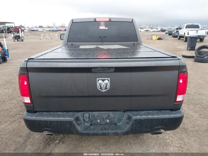 2017 RAM 1500 EXPRESS  4X2 6'4 BOX