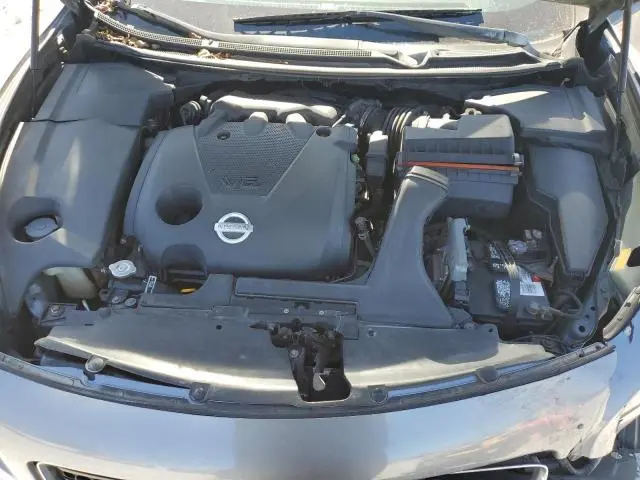 2011 NISSAN MAXIMA S  