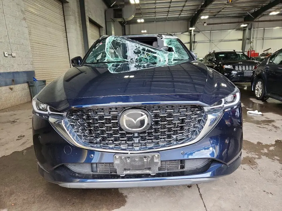 2023 MAZDA CX-5 SIGNATURE  
