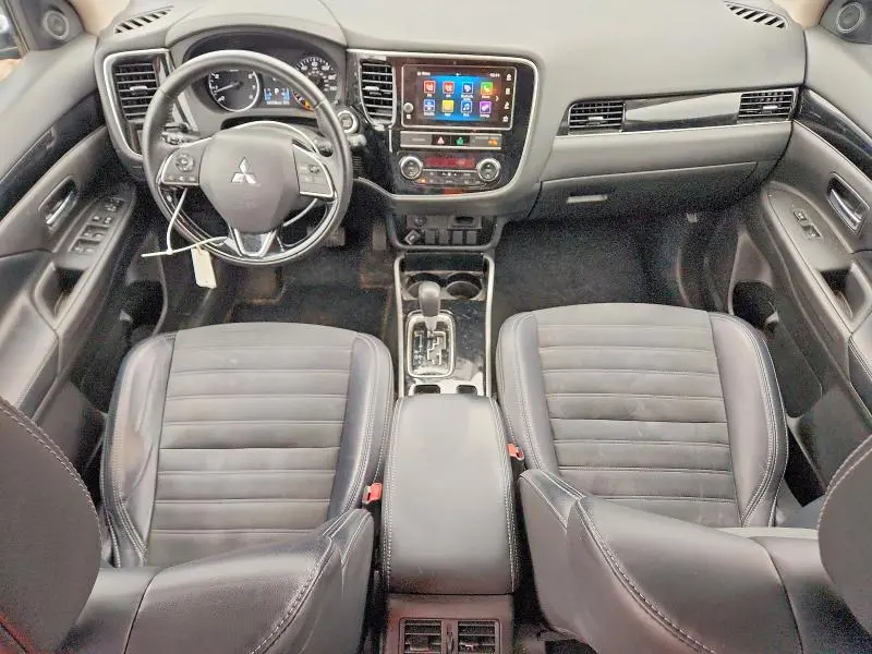 2019 MITSUBISHI OUTLANDER SE  