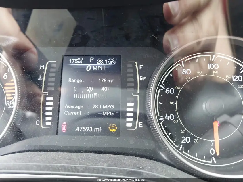 2019 JEEP CHEROKEE LATITUDE 4X4