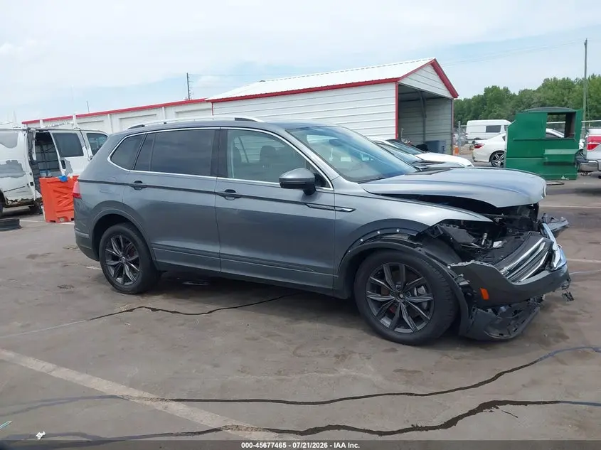 2022 VOLKSWAGEN TIGUAN 2.0T SE
