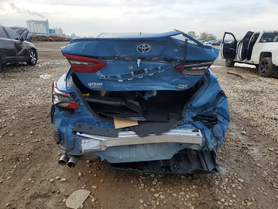 2024 TOYOTA CAMRY XSE  