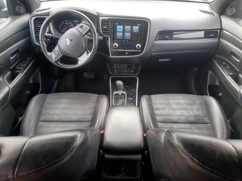 2020 MITSUBISHI OUTLANDER SE  