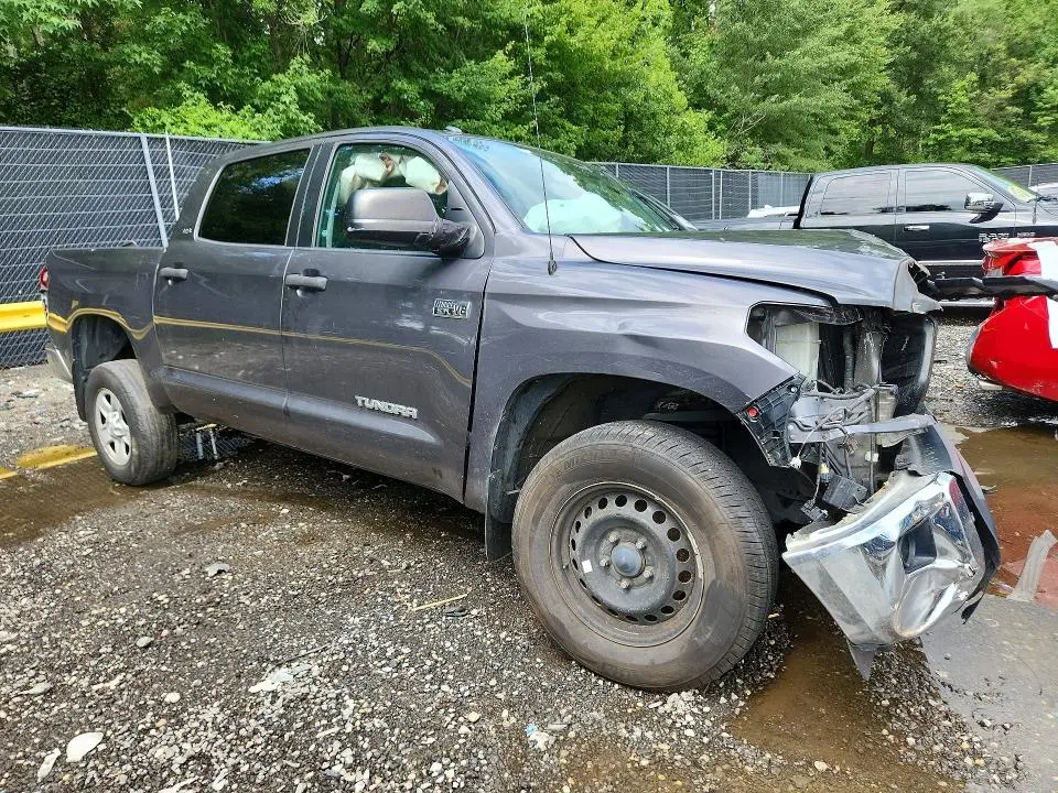 2019 TOYOTA TUNDRA SR5  