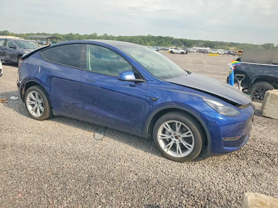 2024 TESLA MODEL Y   
