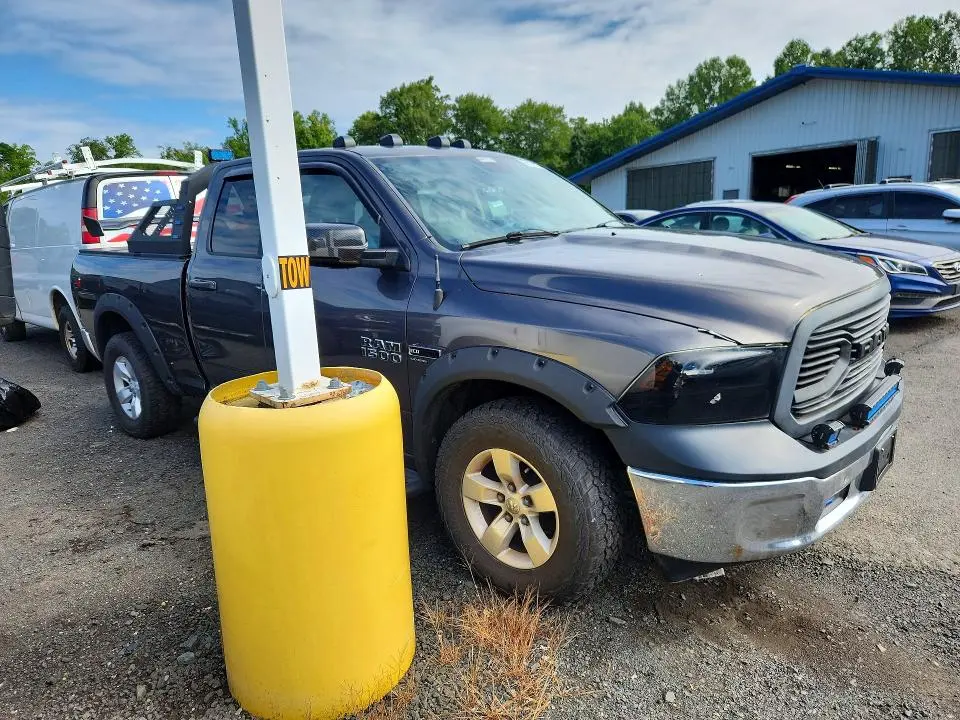 2015 RAM 1500 ST  