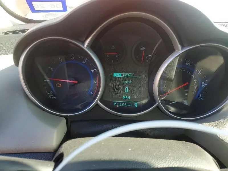 2015 CHEVROLET CRUZE LS  