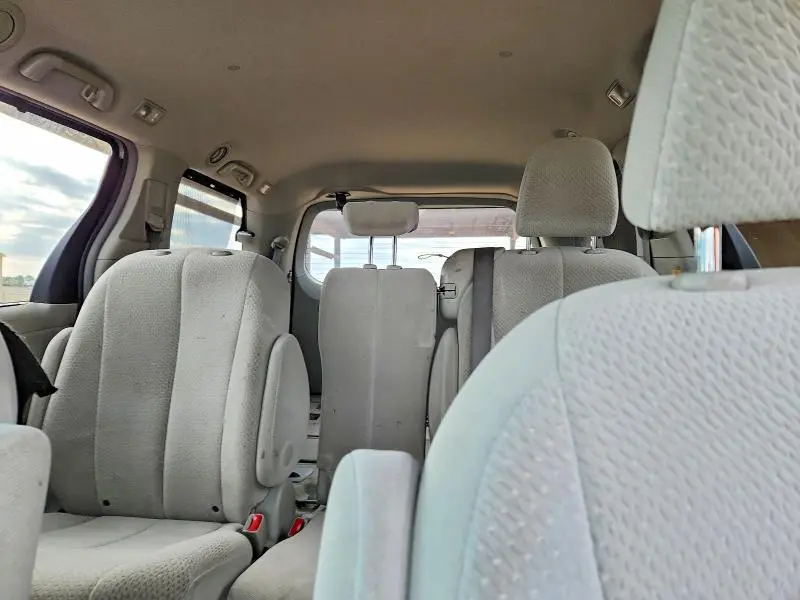 2011 TOYOTA SIENNA LE  