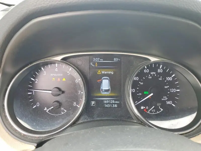 2016 NISSAN ROGUE SL  