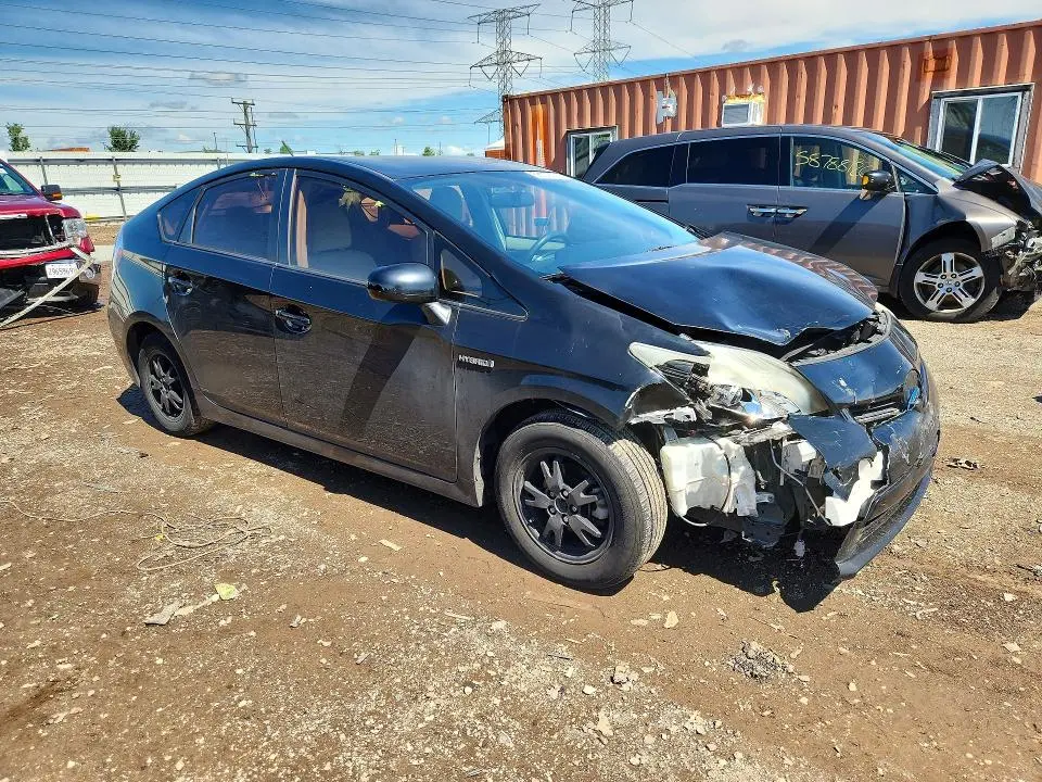 2013 TOYOTA PRIUS TWO  