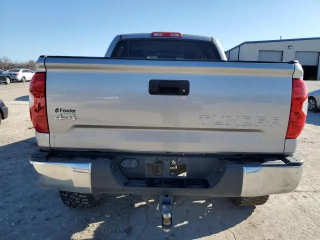 2017 TOYOTA TUNDRA CREWMAX SR5  