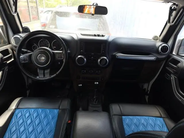 2012 JEEP WRANGLER UNLIMITED SAHARA  