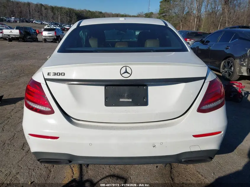 2017 MERCEDES-BENZ E 300  