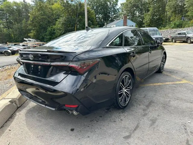2019 TOYOTA AVALON XLE  