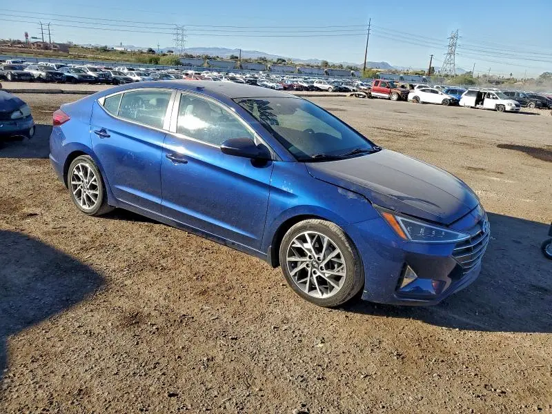 2020 HYUNDAI ELANTRA SEL  