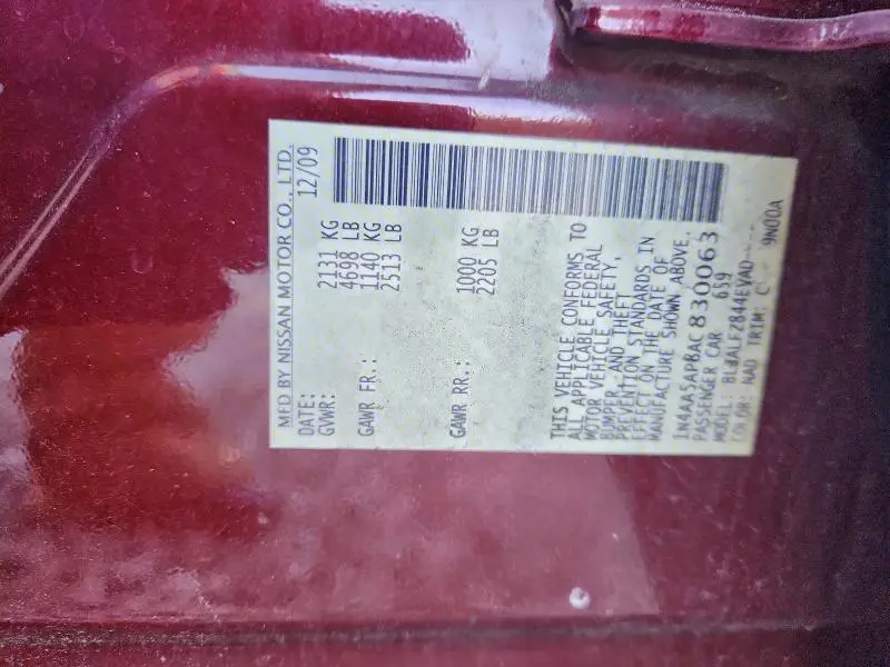 2010 NISSAN MAXIMA SV  